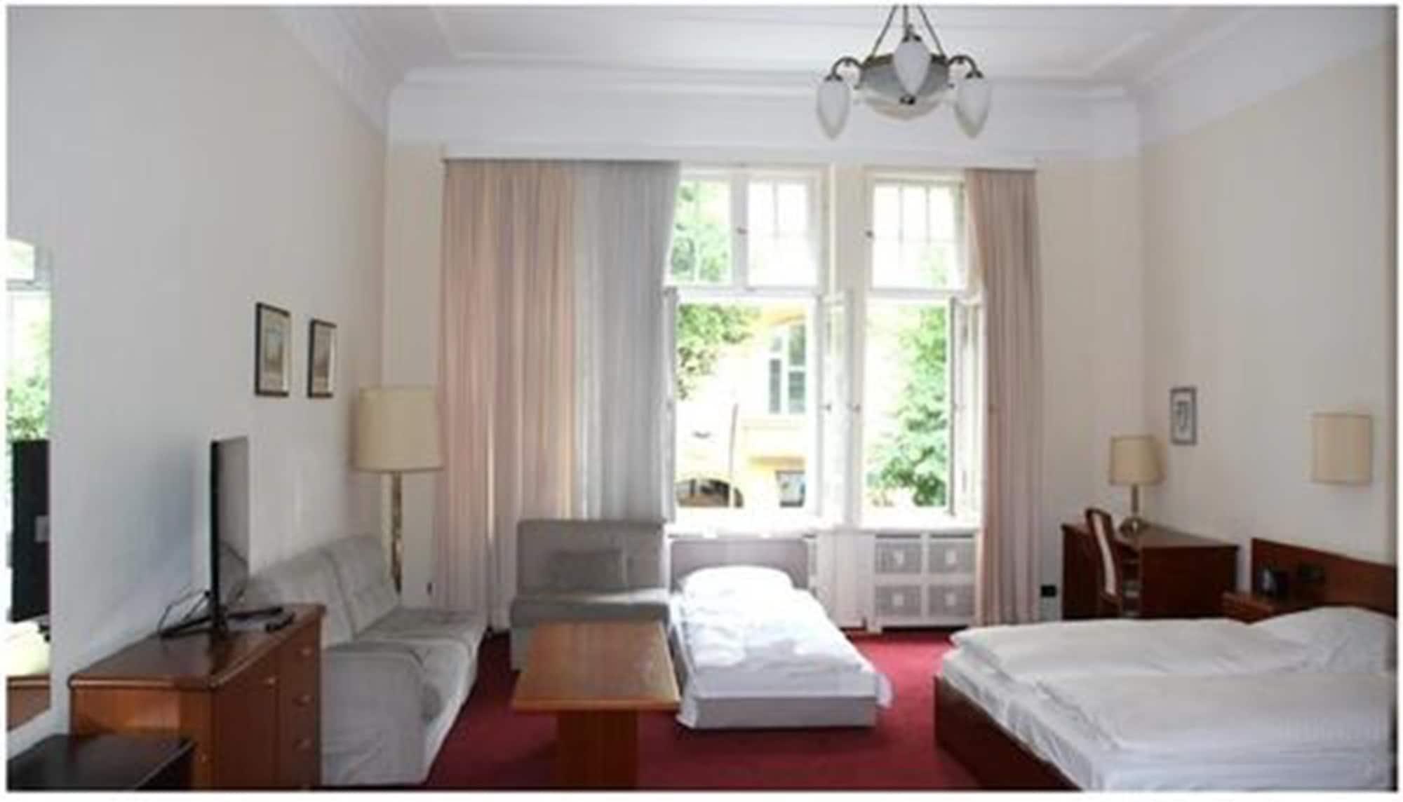 Kurfuerst Am Kurfuerstendamm Berlin Exteriör bild
