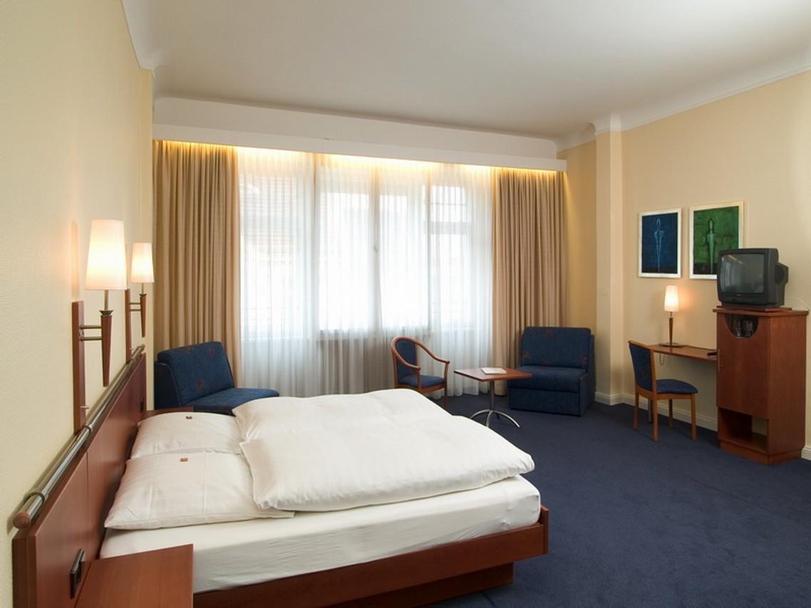 Kurfuerst Am Kurfuerstendamm Berlin Exteriör bild